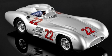 CMC M-128C - Mercedes Benz W196R Stromlinie 1954 Nr. 22 1:18